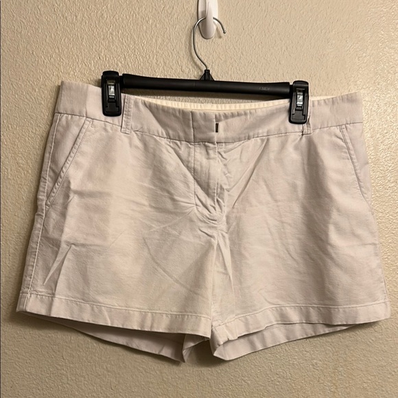 J.Crew Women 100% Cotton Cream Shorts Size 12 - Picture 1 of 3